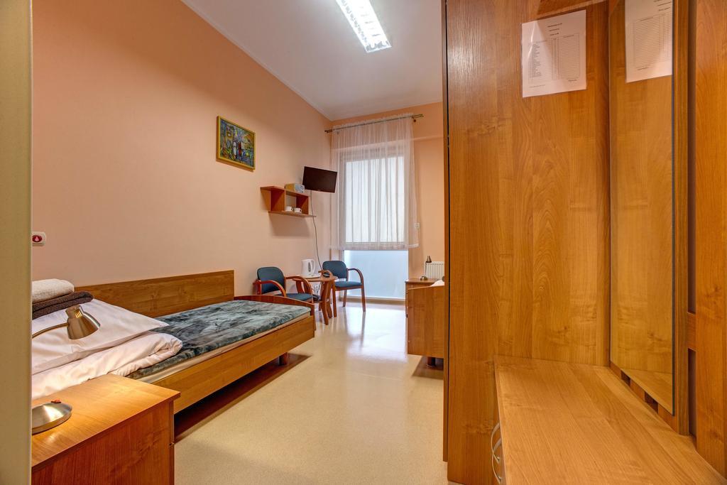 Sanatorium Uzdrowiskowe Nr IV Hotel Iwonicz-Zdroj Bagian luar foto